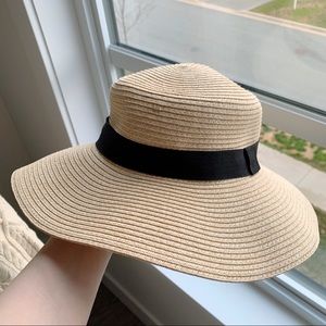 Brand new straw hat HM